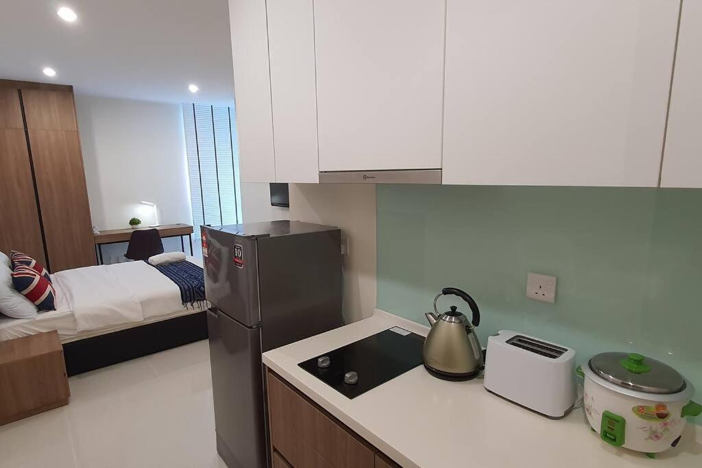 Kozi Square New Sgh Cozy 8b Apartment